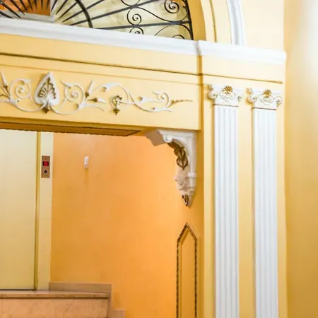 La Casa Chica Del Carmen